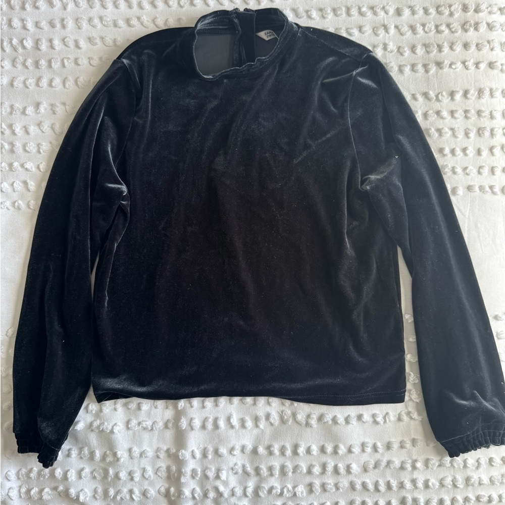 NWT!! Black Velvet Long Sleeve Top